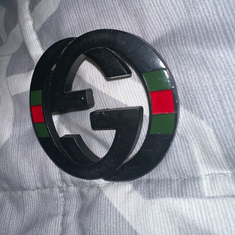 Used Gucci belt buckle